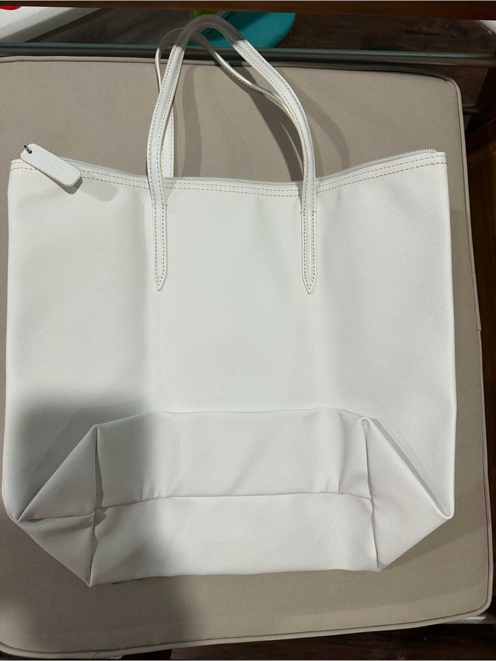 Lacoste White Tote with Green Crocodile Logo - Picture 2 of 12